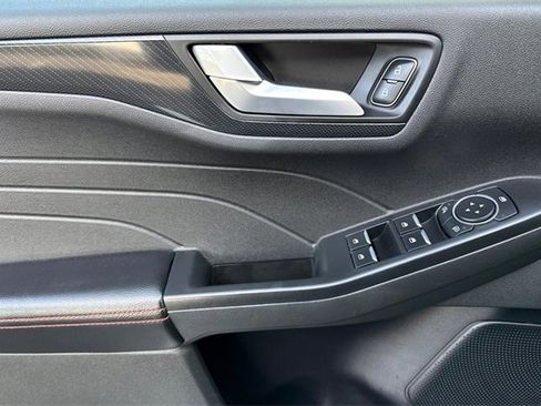 Used 2023 Ford Escape ST-Line image 13