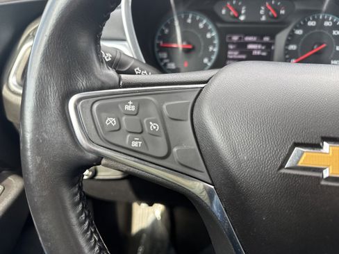 Used 2018 Chevrolet Equinox LT image 24