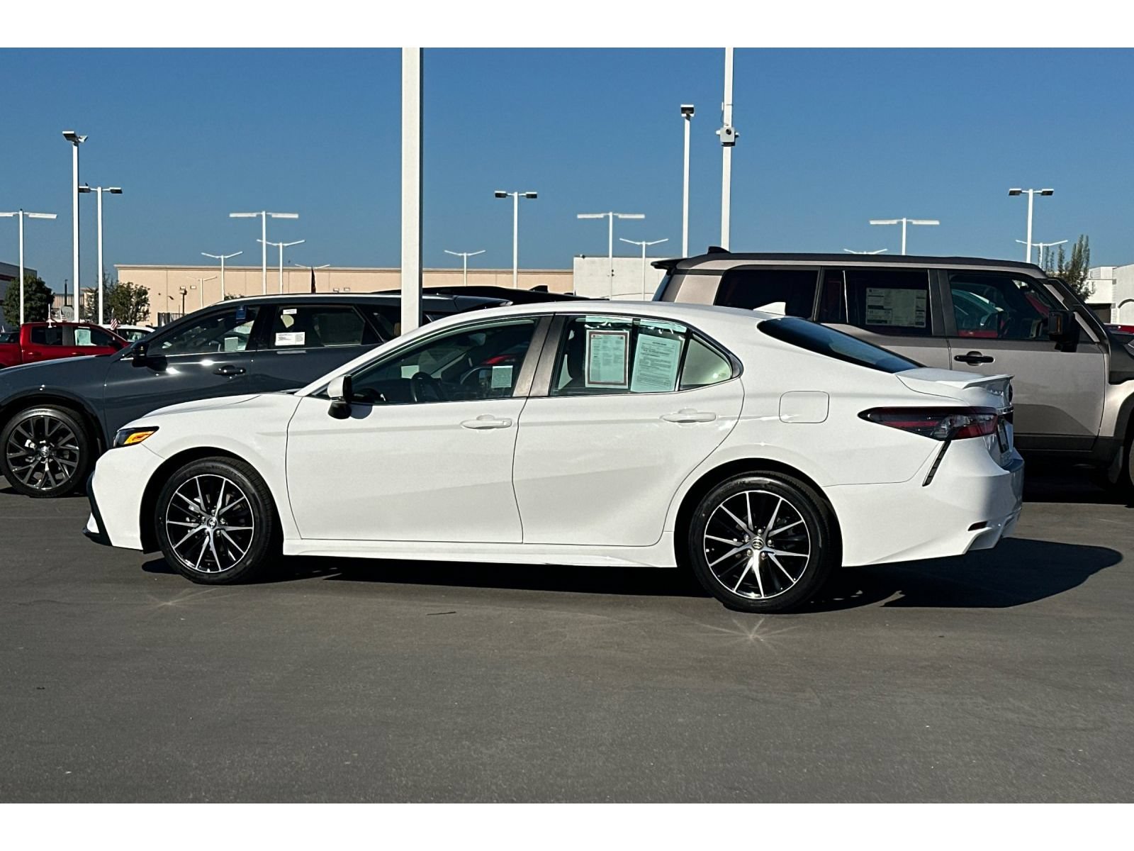 Certified 2024 Toyota Camry SE FWD image 7