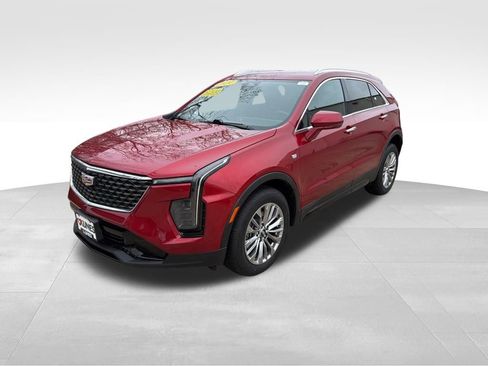 Used 2024 Cadillac XT4 Premium Luxury AWD/4WD image 4