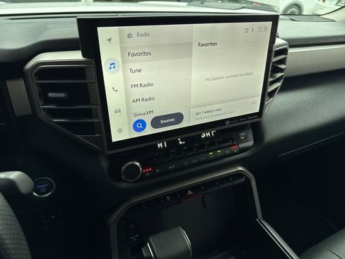 Used 2024 Toyota Tundra Limited image 11