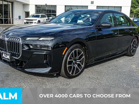 Used 2024 BMW 740i xDrive AWD/4WD image 2