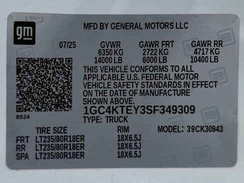 Used 2025 Chevrolet Silverado 3500 LT w/ Safety Package AWD/4WD image 34