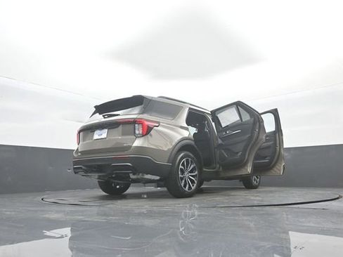New 2026 Ford Explorer ST-Line AWD/4WD image 45