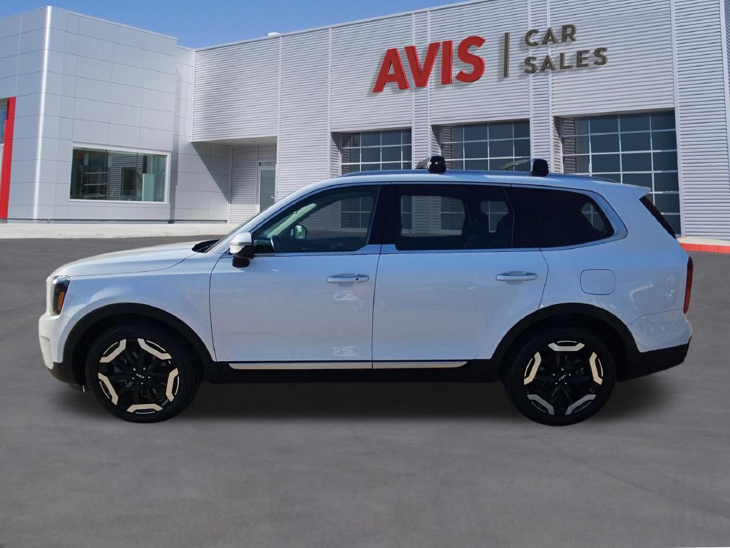 Used 2025 Kia Telluride S AWD/4WD image 10