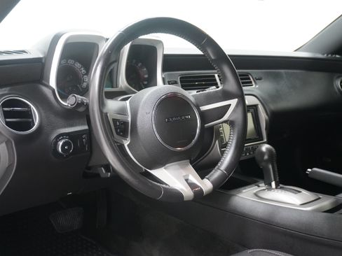 Used 2010 Chevrolet Camaro SS w/ Black Stripe Package RWD image 10