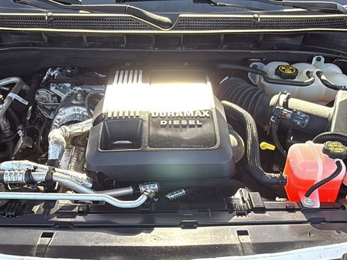 Used 2022 GMC Yukon XL SLT w/ SLT Luxury Package image 32