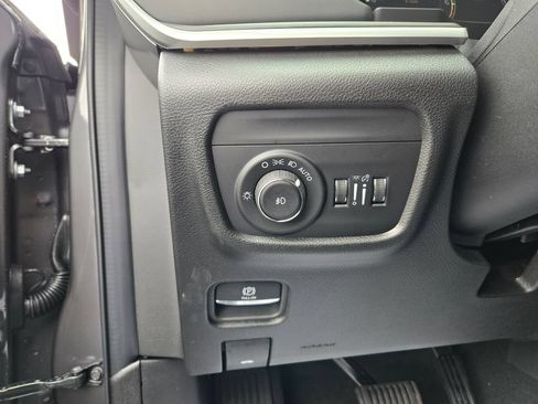 New 2025 Jeep Grand Cherokee Limited w/ Black Appearance Package AWD/4WD image 16