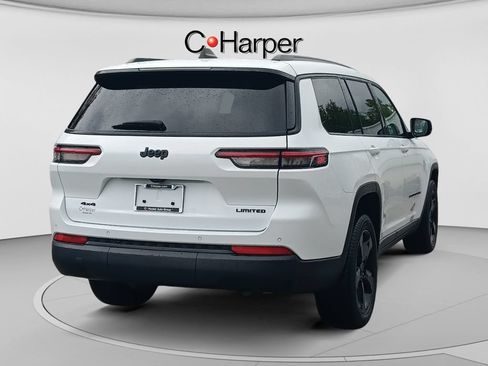 Used 2023 Jeep Grand Cherokee L Limited w/ Black Appearance Package AWD/4WD image 3