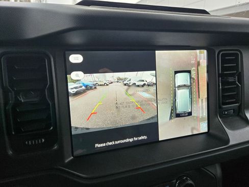 New 2025 Ford Bronco Badlands image 14