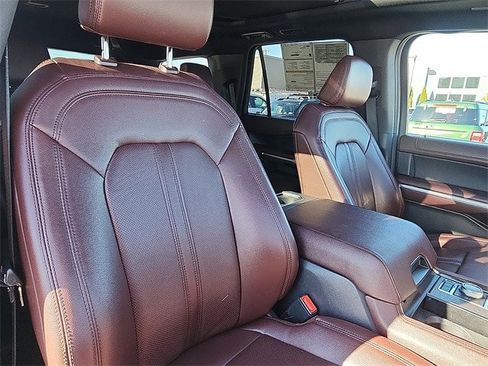Certified 2022 Ford Expedition Limited image 33