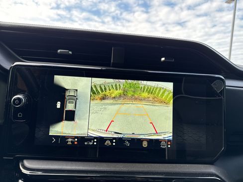 Used 2024 GMC Sierra 1500 AT4X image 25