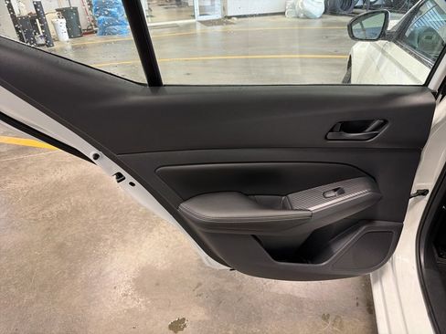 Used 2025 Nissan Altima 2.5 SV FWD image 26