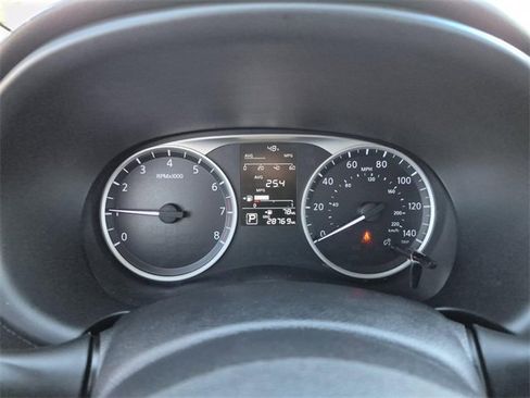 Certified 2024 Nissan Kicks S image 28