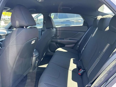Used 2025 Hyundai Elantra SEL w/ Cargo Package FWD image 12