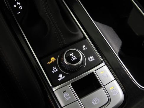 Used 2022 Kia Telluride SX w/ SX Prestige Package image 21