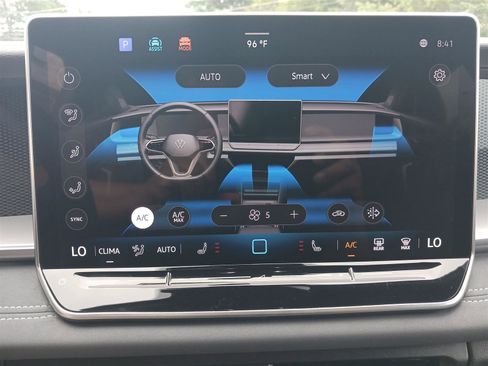 New 2025 Volkswagen Tiguan SE R-Line image 22