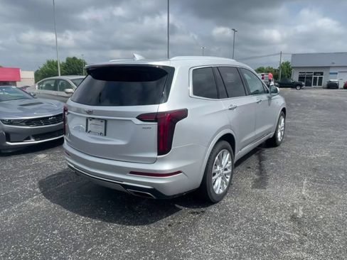 Used 2020 Cadillac XT6 Premium Luxury FWD image 9