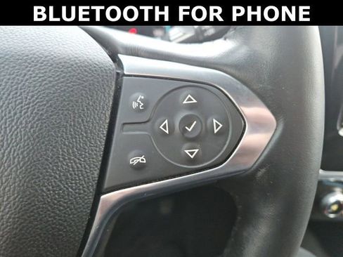 Used 2020 Chevrolet Traverse LT w/ Driver Confidence II Package image 18