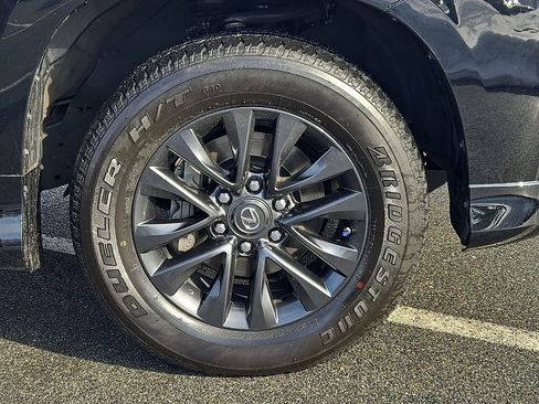 Used 2023 Lexus GX 460 Premium w/ Premium Plus Package image 33