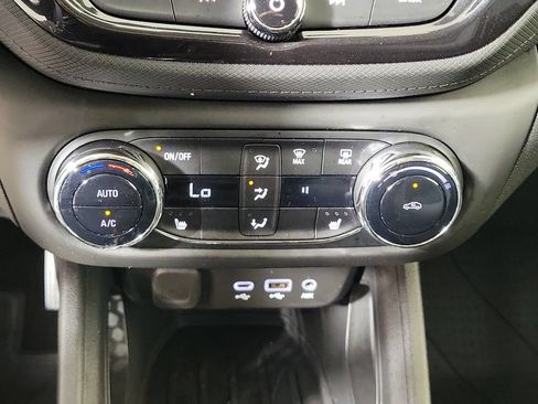 Used 2023 Chevrolet TrailBlazer LT w/ Convenience Package FWD image 21