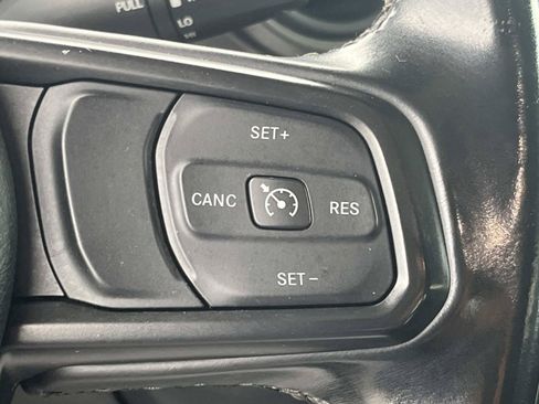 Used 2022 Jeep Gladiator Sport AWD/4WD image 36