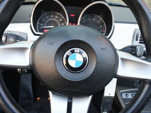 Used 2003 BMW Z4 3.0i RWD image 30