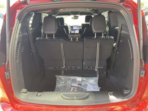 New 2027 Chrysler Pacifica Select FWD image 39