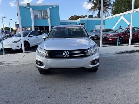 Used 2012 Volkswagen Tiguan SEL image 2