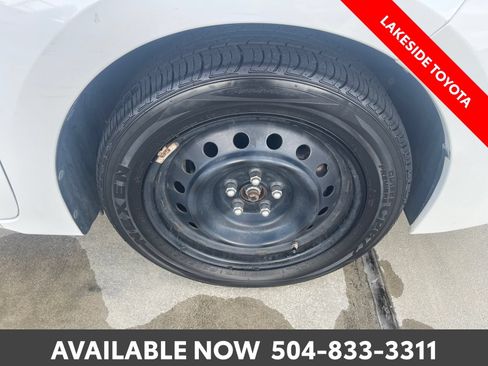 Used 2017 Toyota Corolla LE FWD image 10