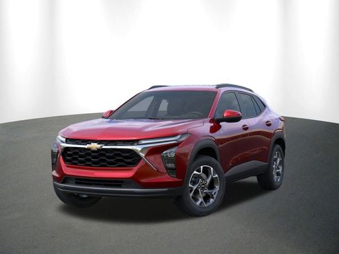 New 2026 Chevrolet Trax LT w/ Driver Confidence Package image 8