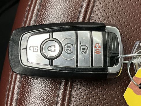 Certified 2024 Ford Expedition Limited image 33