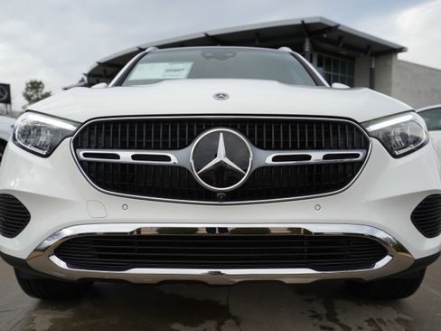 New 2026 Mercedes-Benz GLC 300 4MATIC image 10
