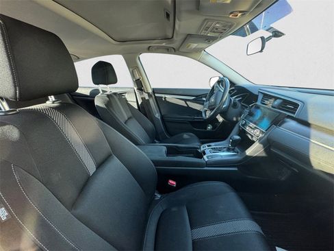 Used 2018 Honda Civic EX-T image 10