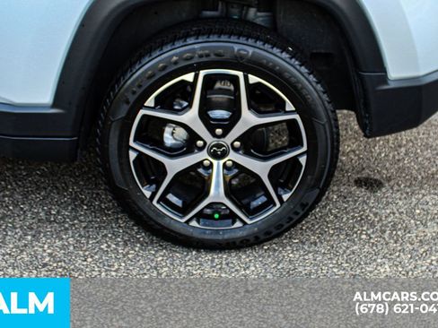 Used 2025 Jeep Compass Limited AWD/4WD image 16
