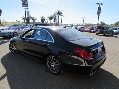 Used 2015 Mercedes-Benz S 550 Sedan image 3