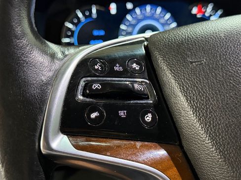 Used 2016 Cadillac Escalade Luxury RWD image 15