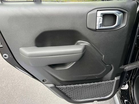 New 2026 Jeep Gladiator Mojave image 17