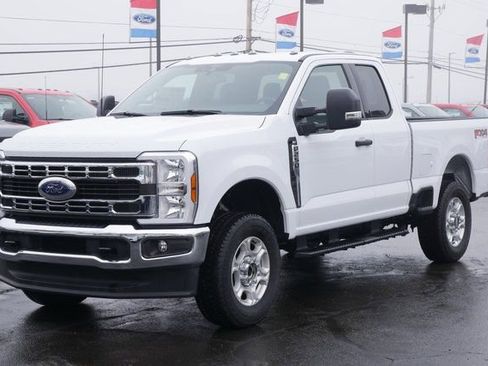 New 2026 Ford F250 XLT w/ FX4 Off-Road Package image 6