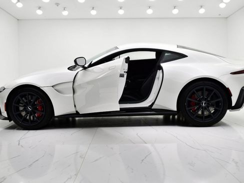 Used 2020 Aston Martin V8 Vantage Coupe RWD image 11