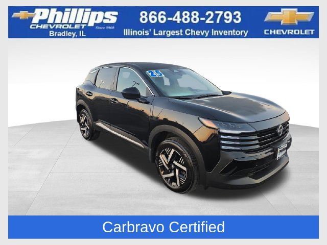 Used 2025 Nissan Kicks SV FWD image 1