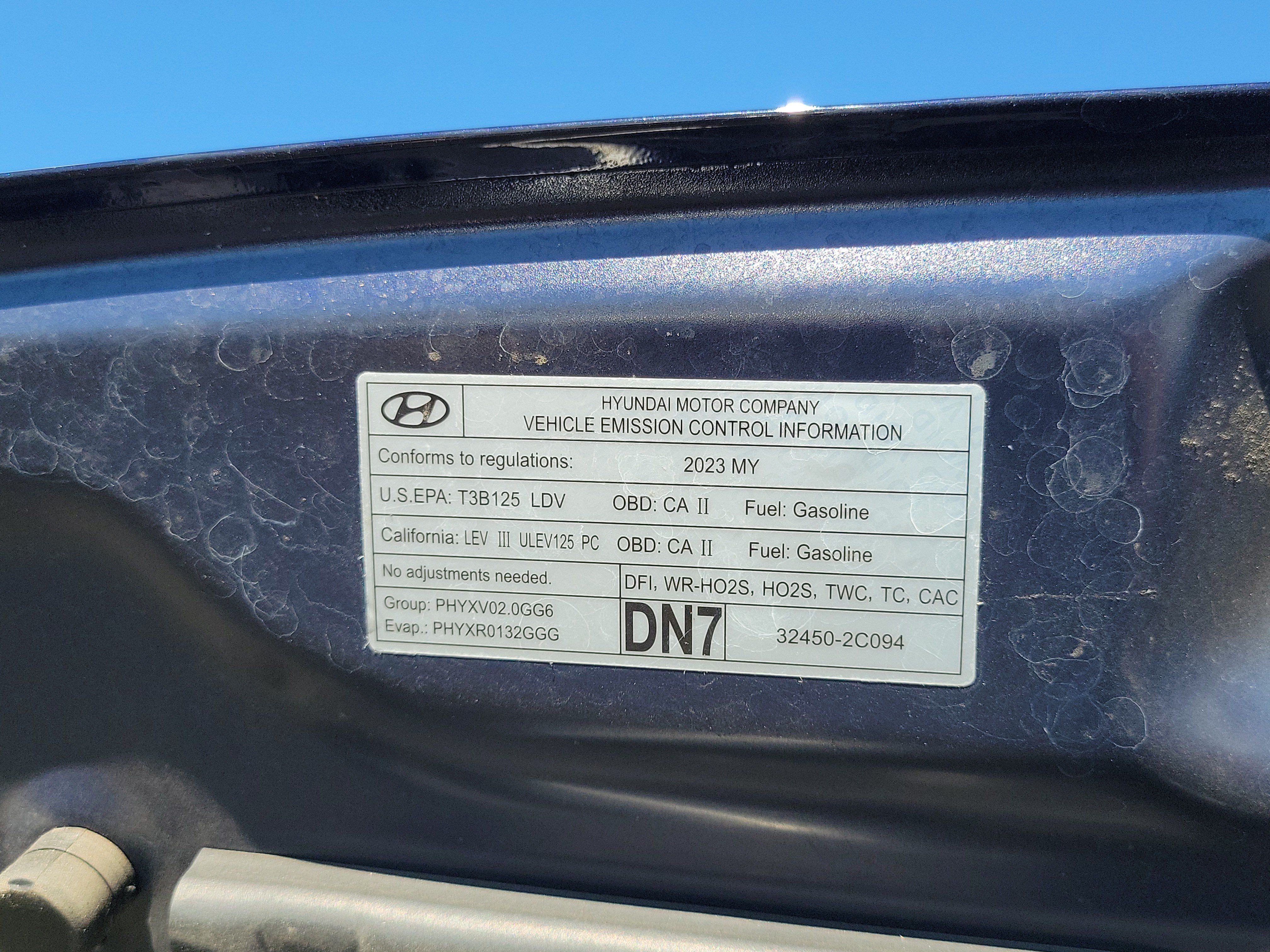 Certified 2023 Genesis G70 2.0T RWD image 26