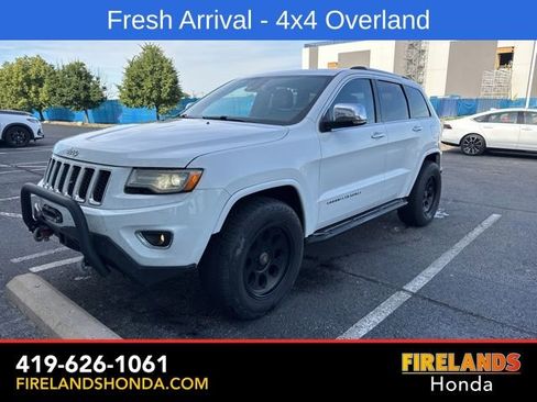 Used 2014 Jeep Grand Cherokee Overland w/ Advanced Technology Group AWD/4WD image 2