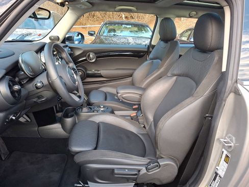 Used 2024 MINI Cooper SE image 10