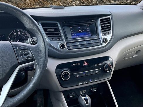 Used 2018 Hyundai Tucson SE w/ Cargo Package image 6