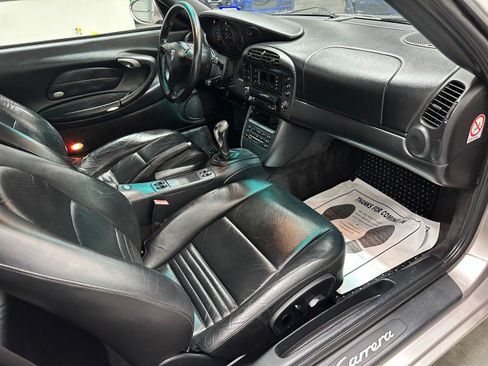 Used 2001 Porsche 911 Cabriolet image 22