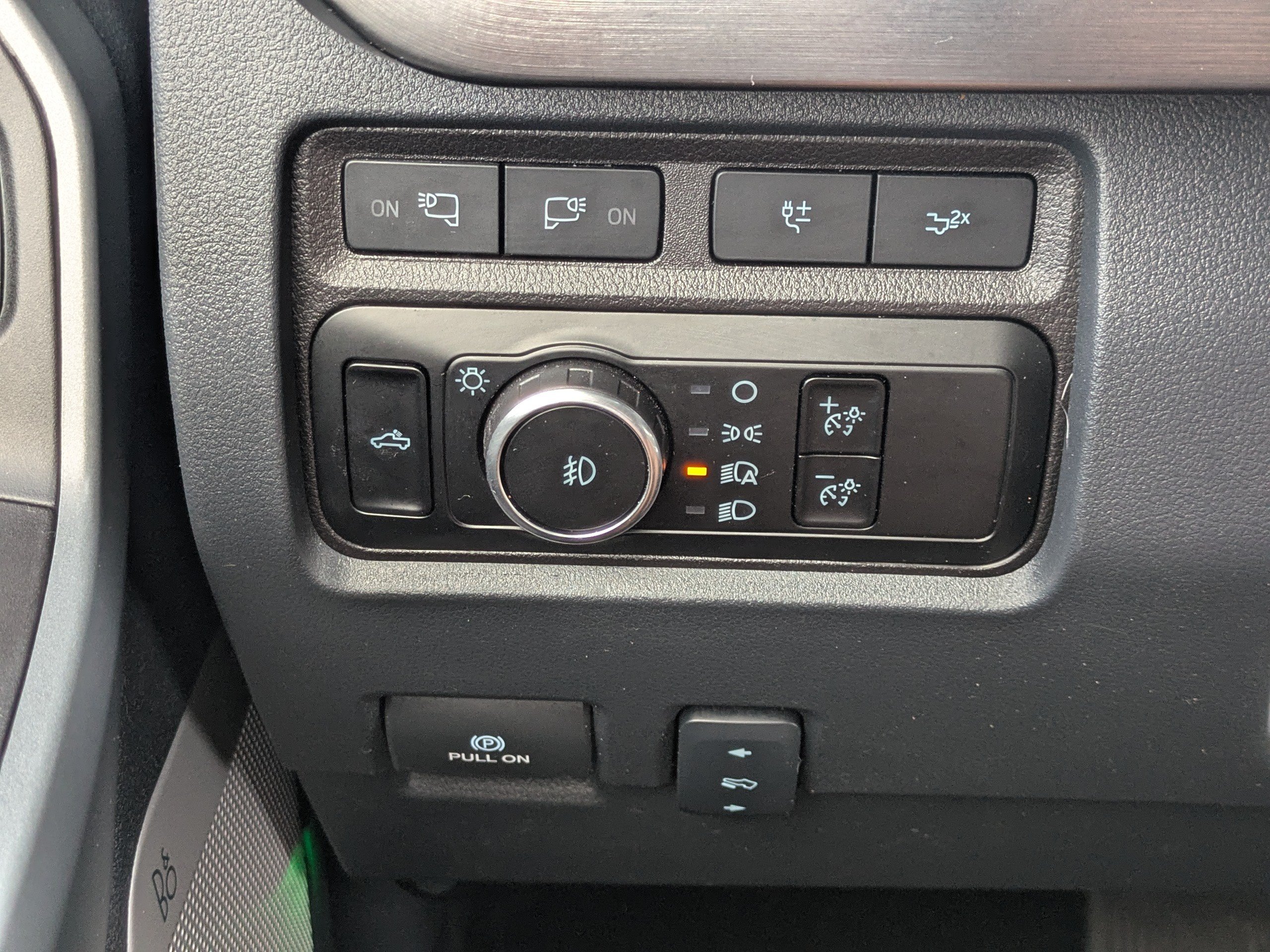 Used 2024 Ford F250 Lariat w/ Lariat Ultimate Package AWD/4WD image 21