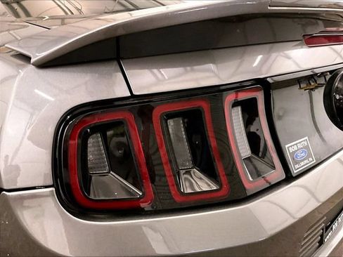 Used 2014 Ford Mustang GT Premium w/ Comfort Package RWD image 29
