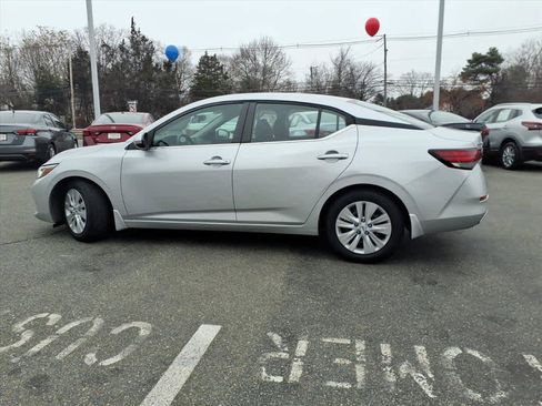 Certified 2020 Nissan Sentra S image 8