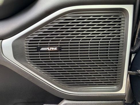 Used 2024 Jeep Wagoneer 4WD w/ Premium Group I image 34